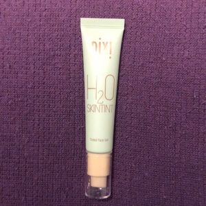 3 for 25$ 🎉 
Pixi by Petra H20 Skin Tint - No.1 Cream